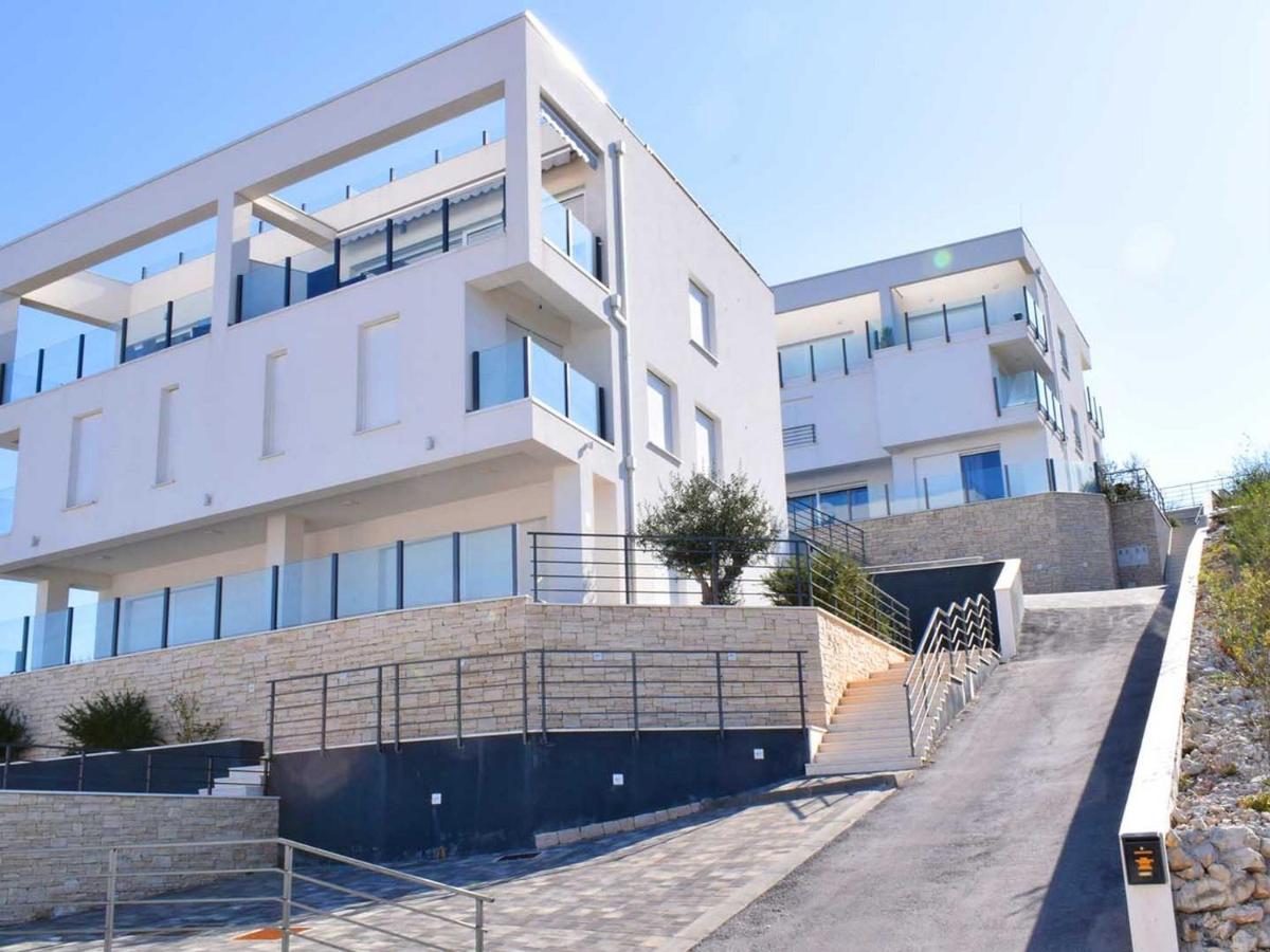 Apartment Anniken - B&B Trogir