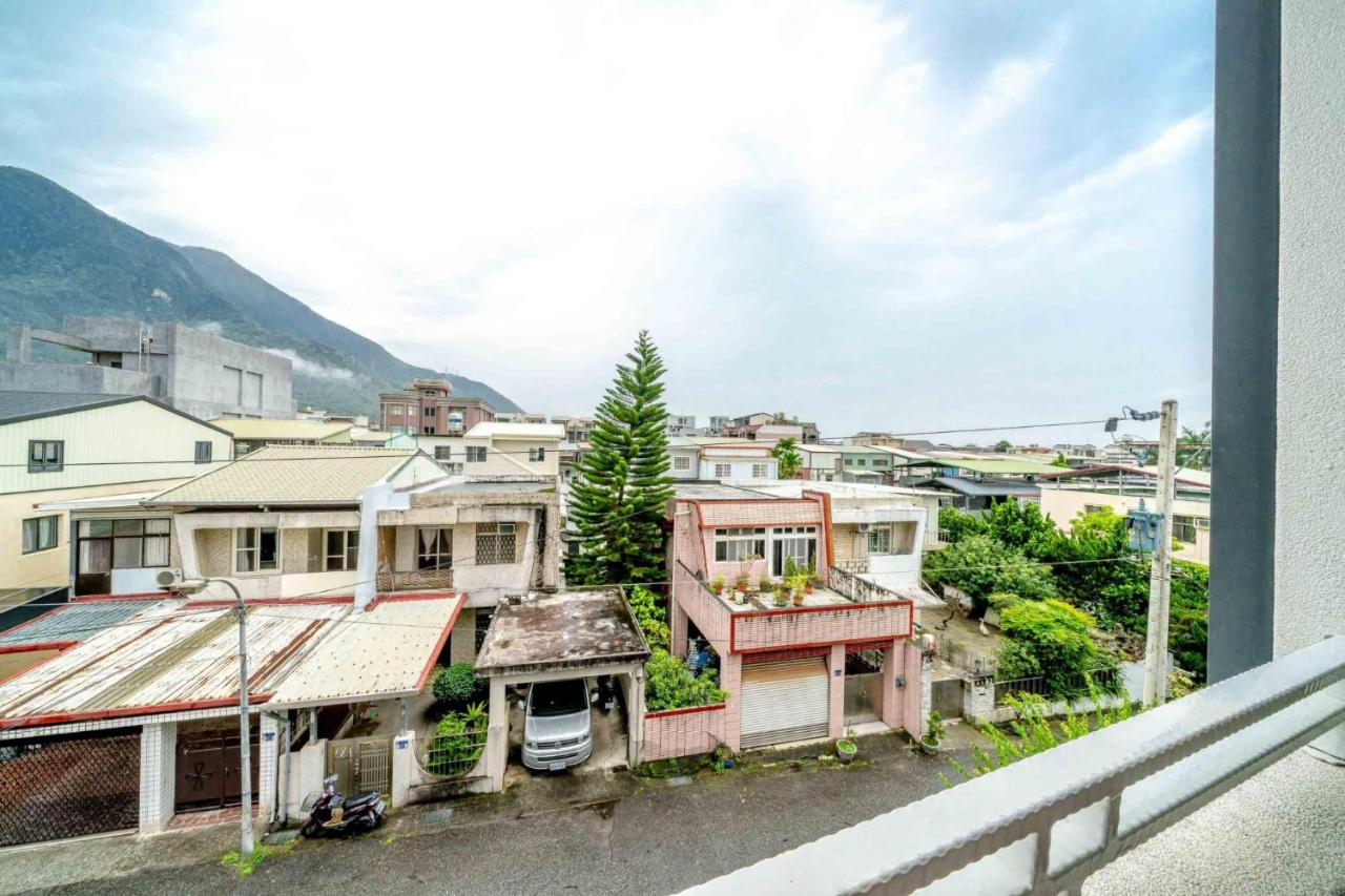 Twin Room with Mountain View
