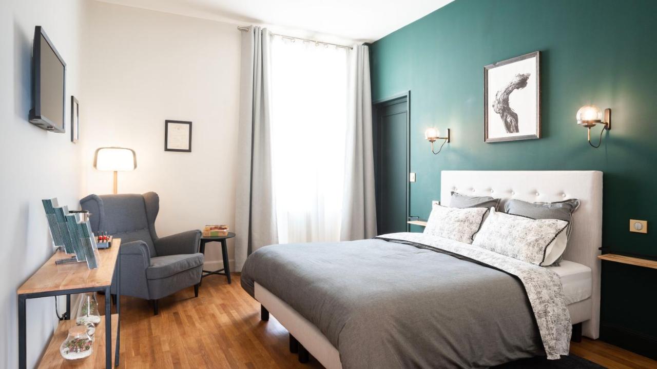 Queen Room