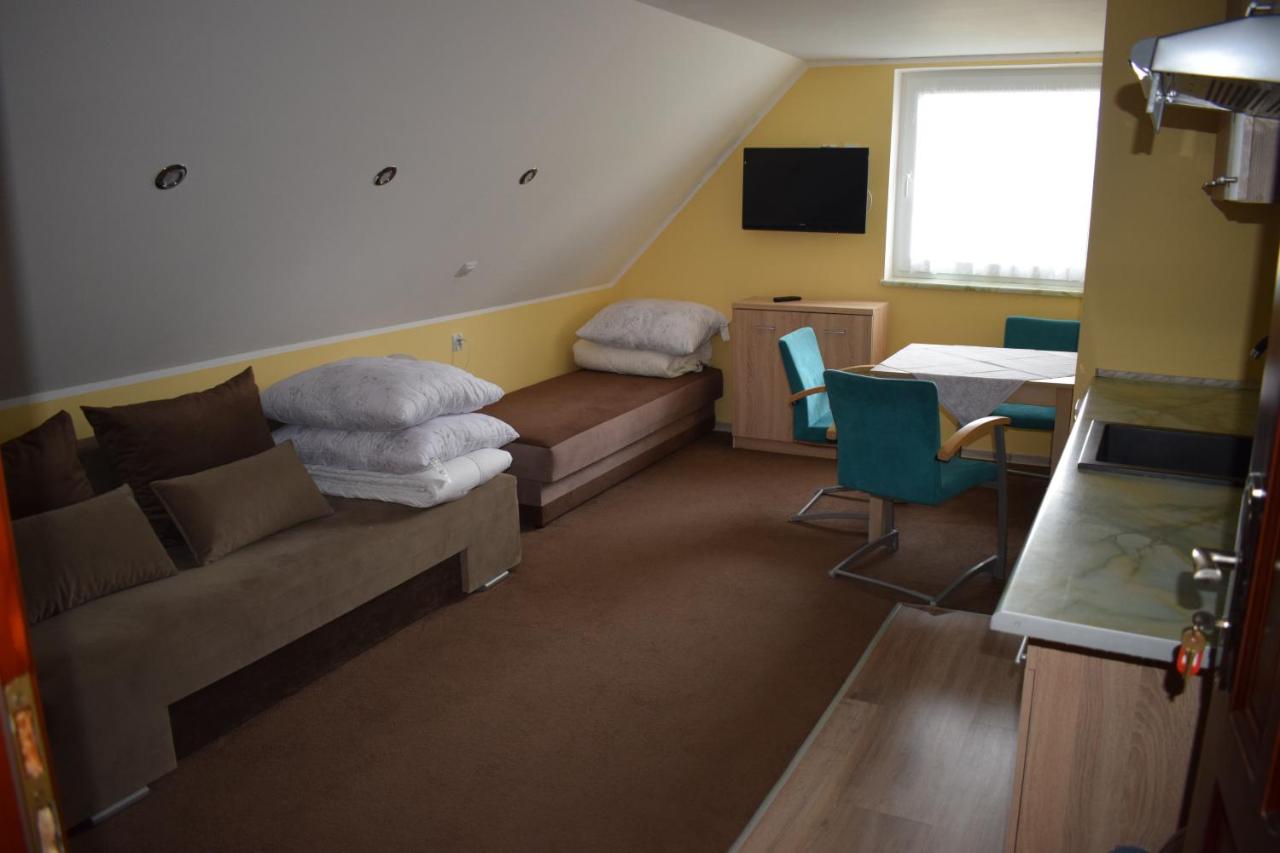 Comfort Triple Room