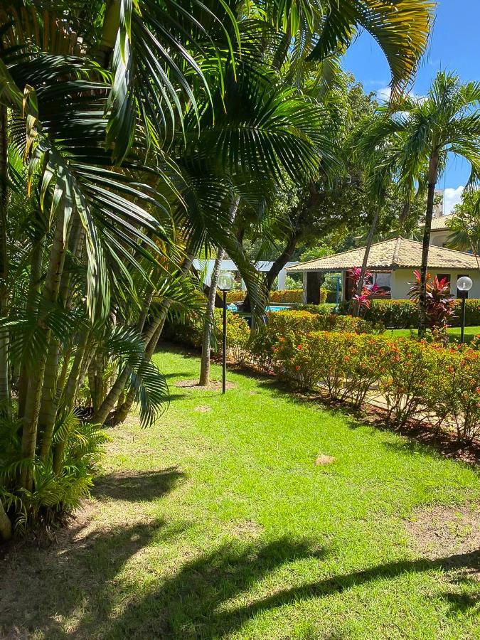 Guarajuba Summer Flat Melhor localização de Guarajuba e melhores Flats Beira Mar de Guarajuba Dispomos de 4 flats decorados no mesmo condomínio Aqui você não precisa de carro para nada Faça tudo à pé - Chambres d'hôtes Guarajuba