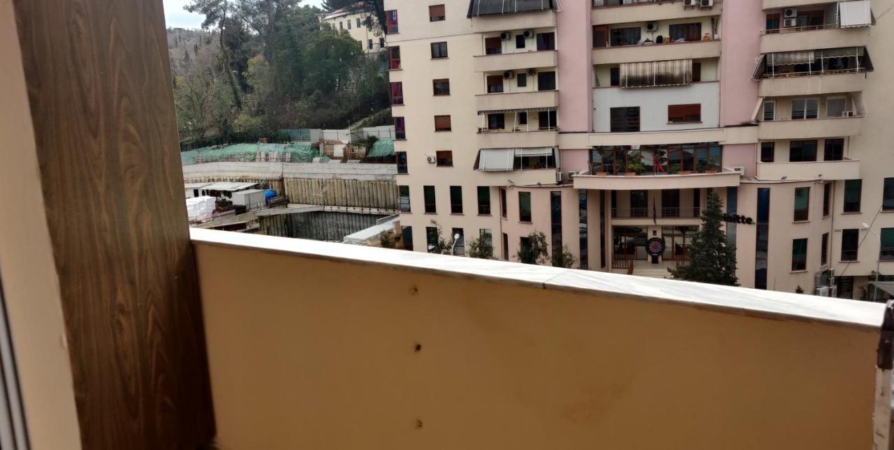 Cozy apartment - B&B Tirana