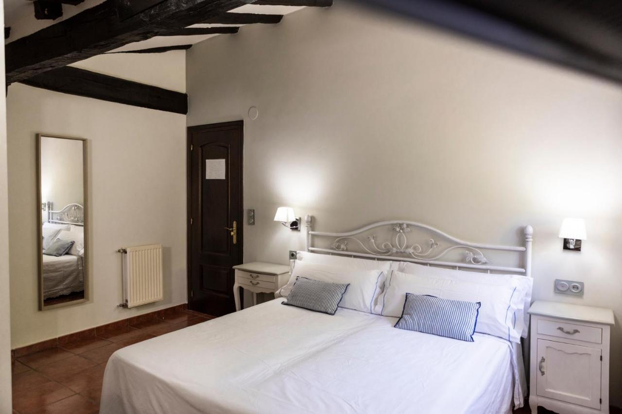 Chambre Double ou Lits Jumeaux - Vue sur Montagnes