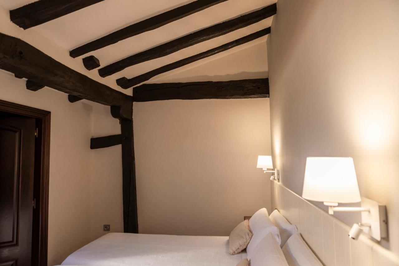 Chambre Double ou Lits Jumeaux avec Lit d'Appoint