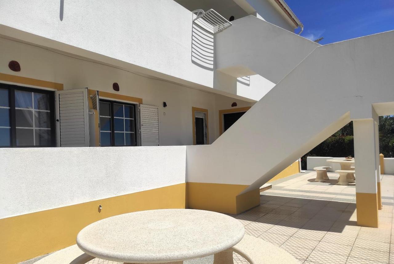 Appartamento con 2 Camere da Letto con Vista Mare - Piano Terra