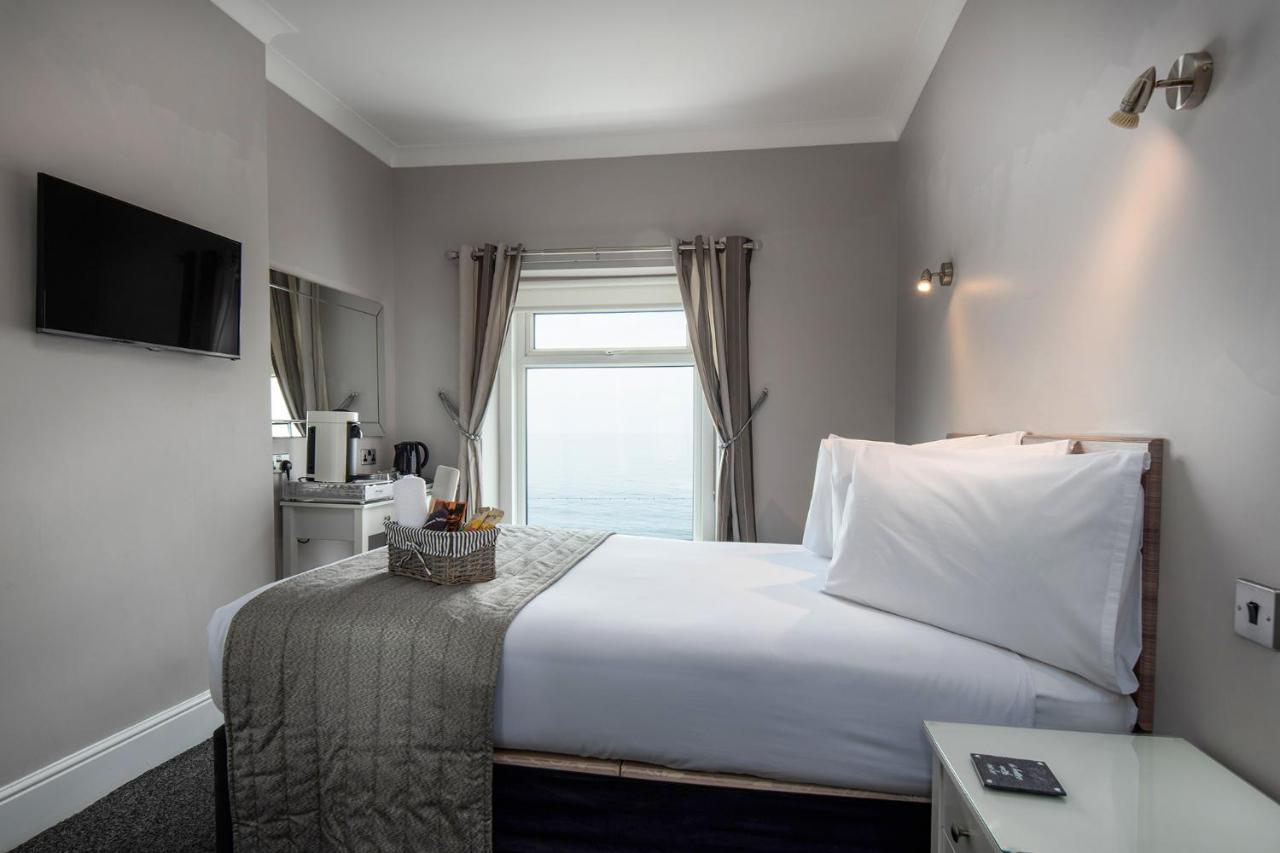 Doppelzimmer mit Meerblick