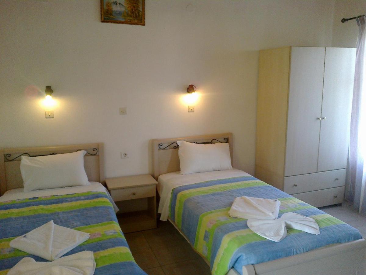 Studio (2 Adults)