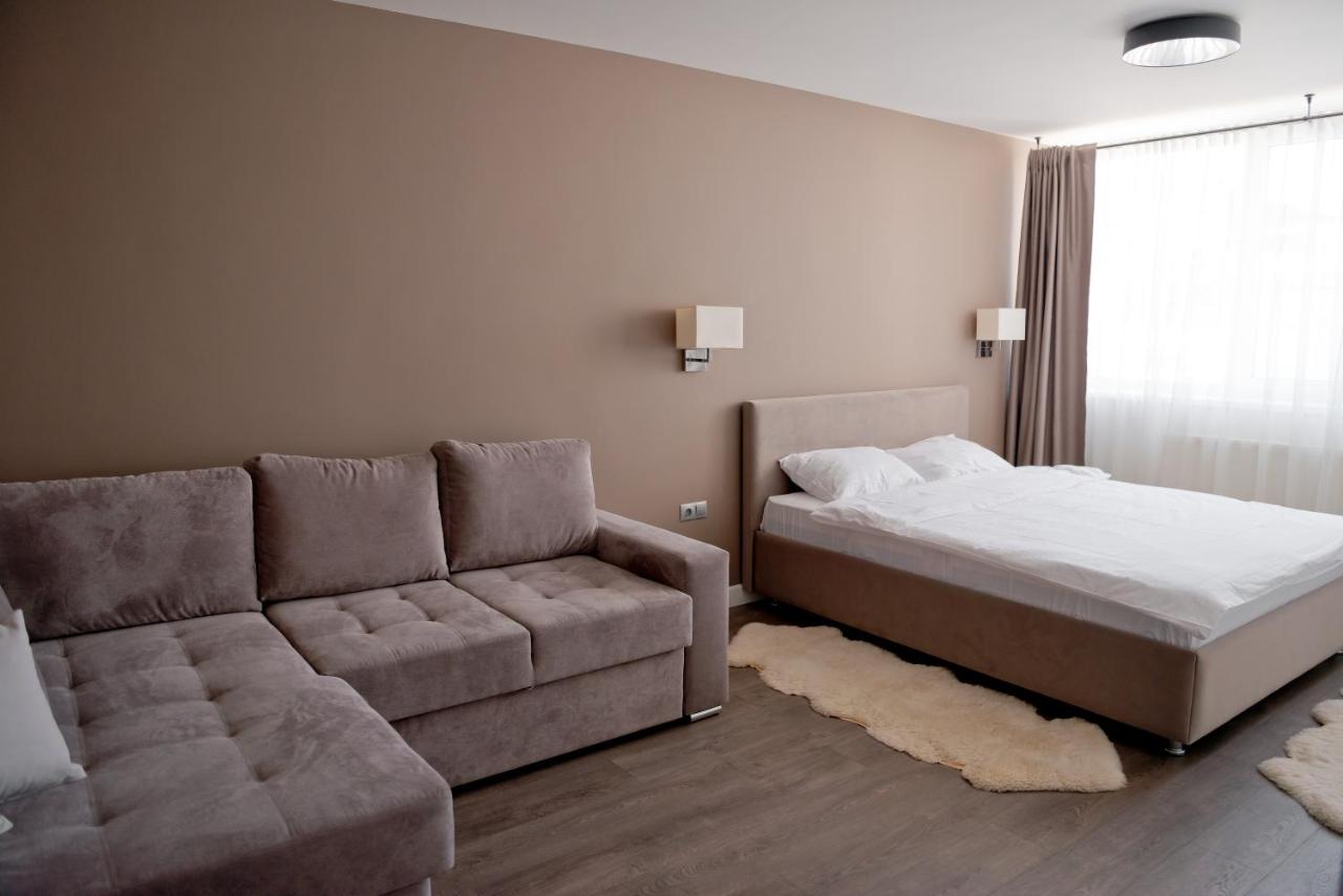 2 bedroom apartment close to center, park and shopping center - B&B
