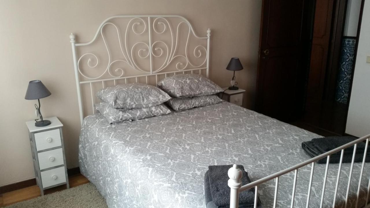 B&B Setúbal - Spacious Central 2 Bedroom Apartment - Bed and Breakfast Setúbal