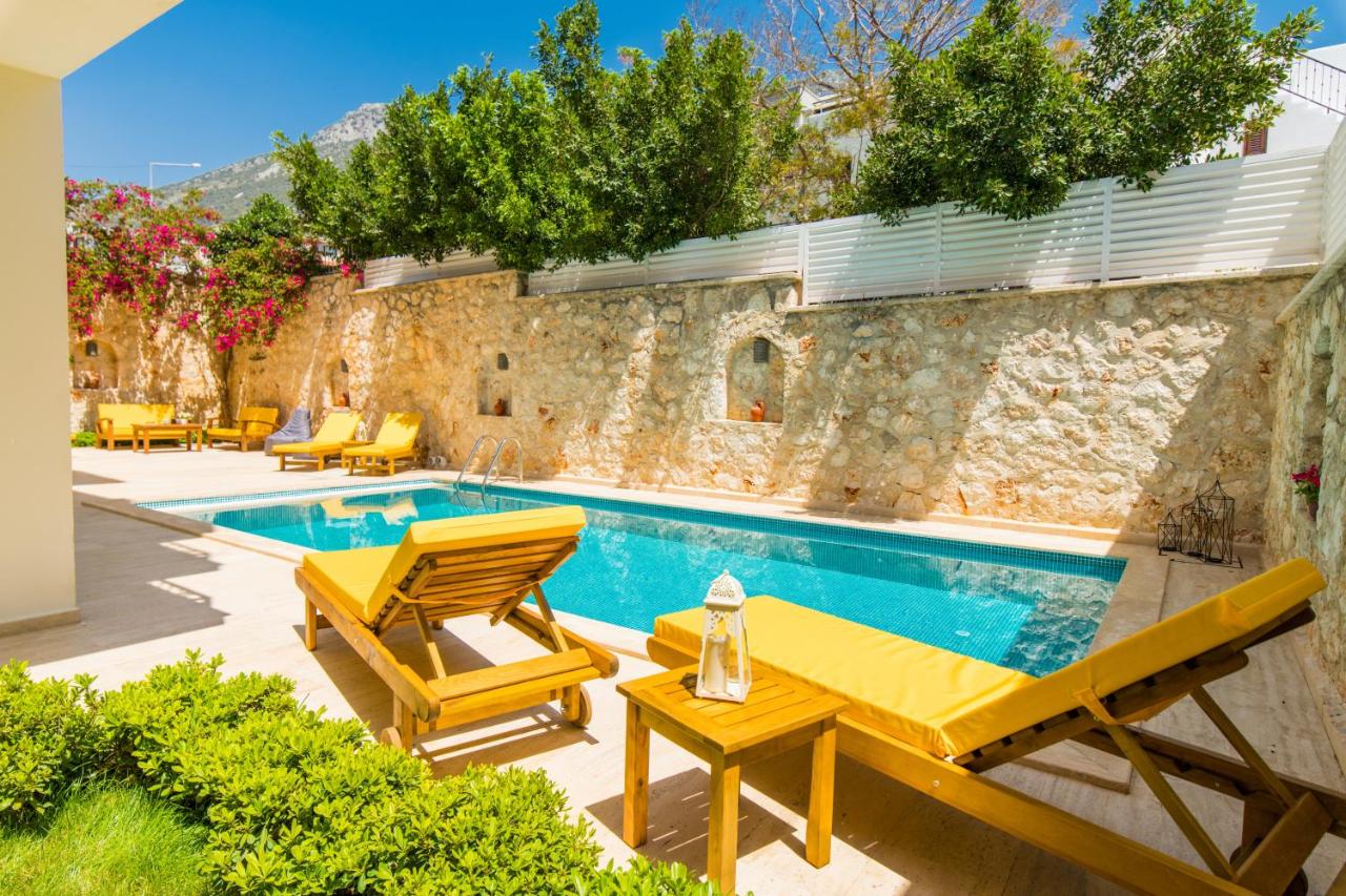Garden Court Apartments - B&B