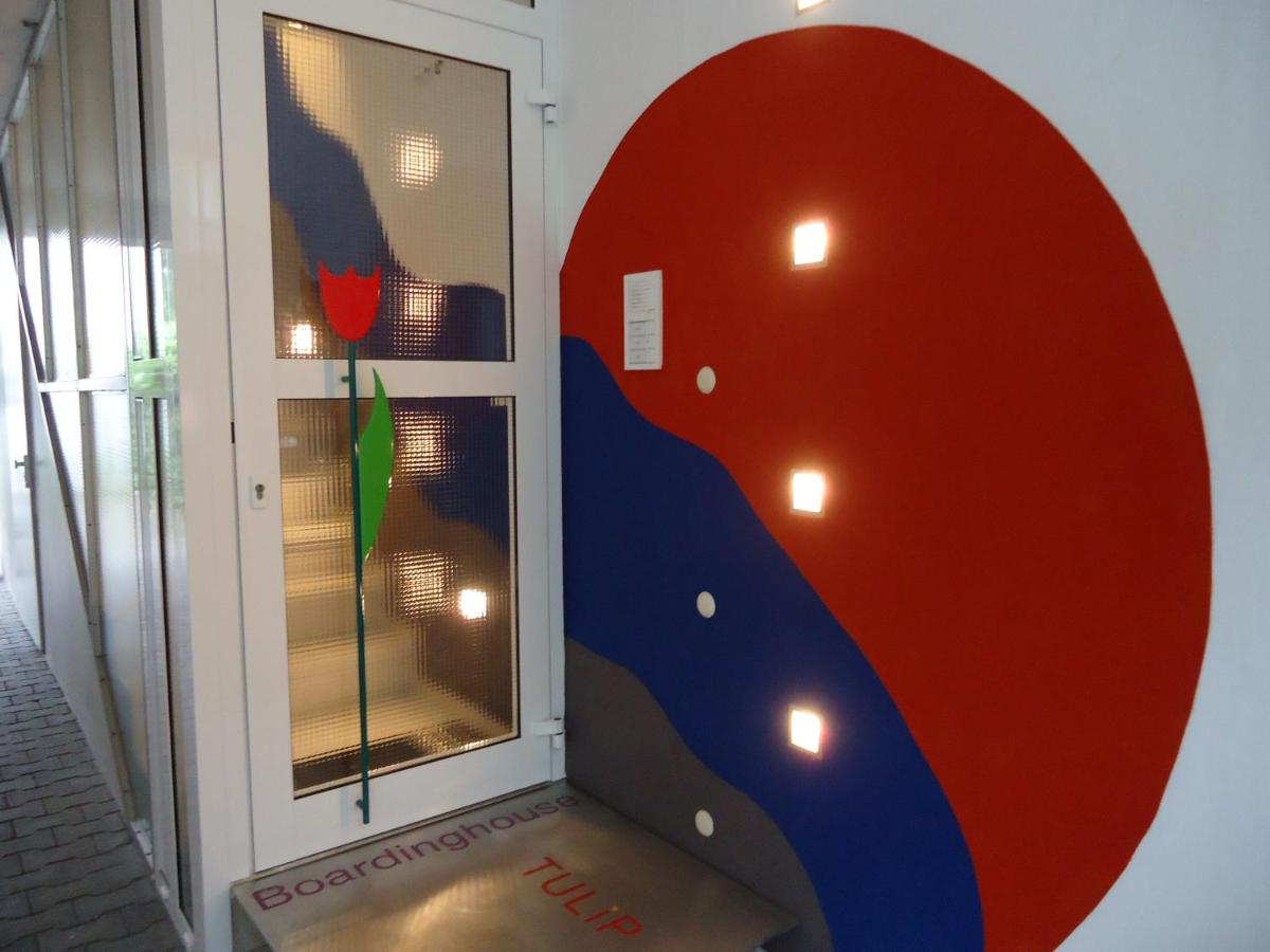 Air Boardinghouse Tulip Stockum, zu Fuß - 3 Minuten zur Messe - B&B