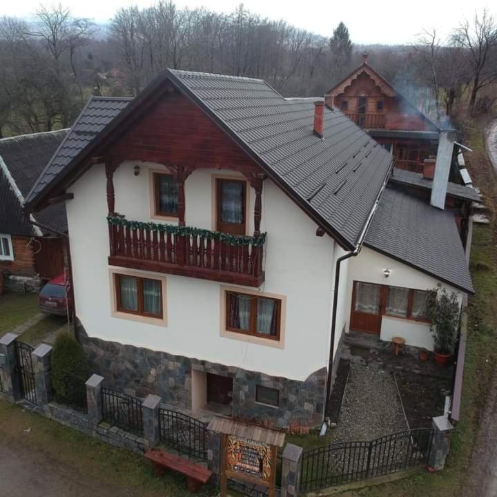 B&B Breb - Pensiunea Viorica - Bed and Breakfast Breb