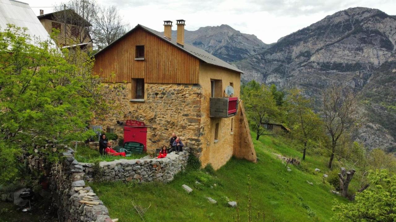 B&B Le Lauzet-Ubaye - Le Seuil De Mes Reves - Bed and Breakfast Le Lauzet-Ubaye