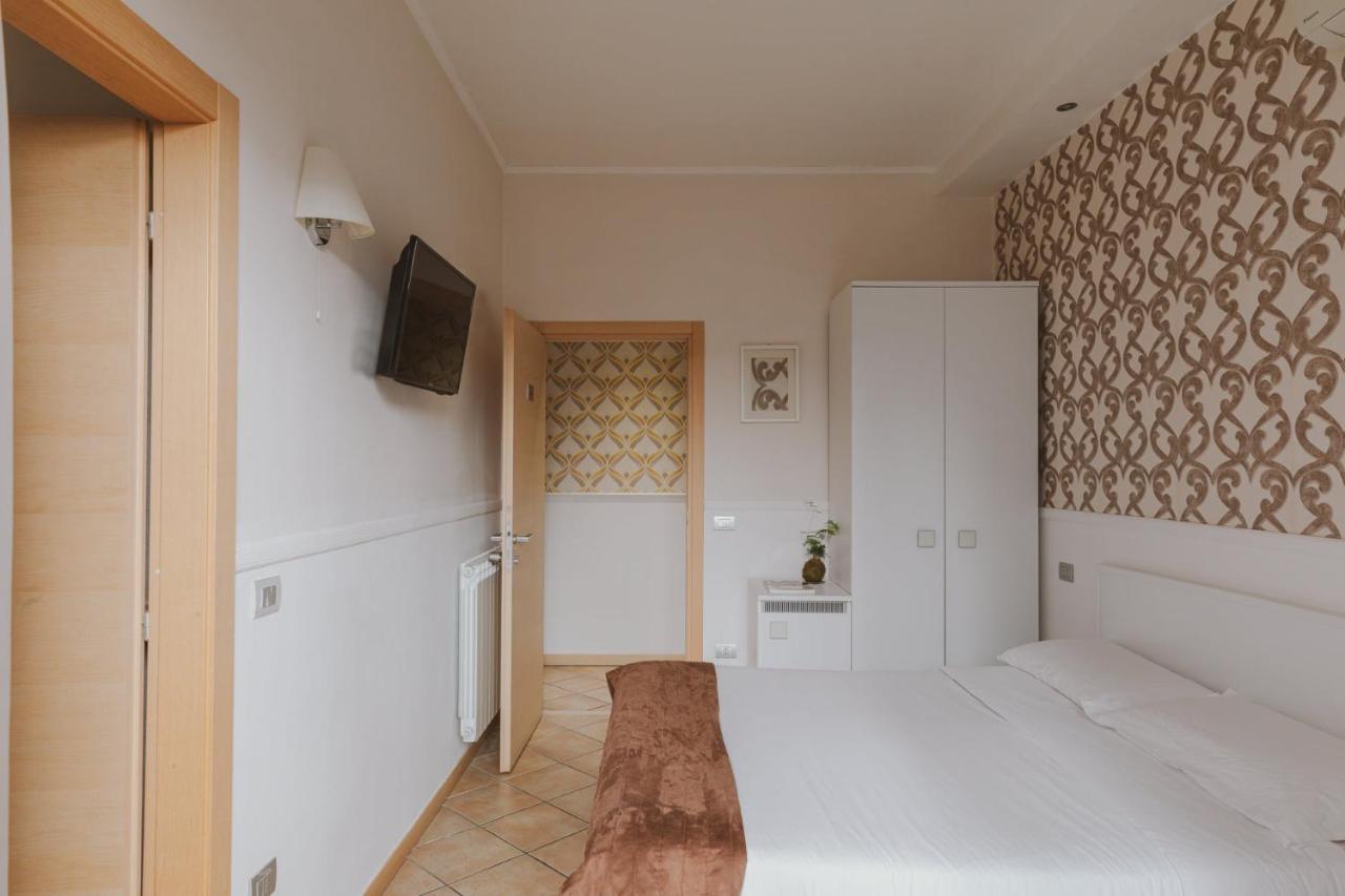 Doppelzimmer mit Balkon
