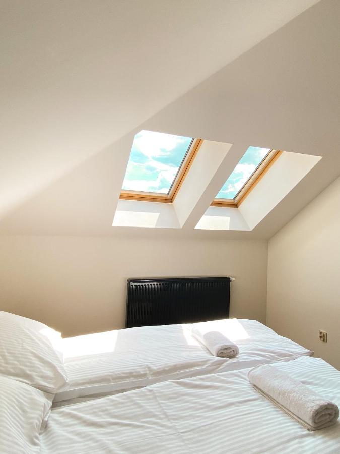 Suite with Mountain View
