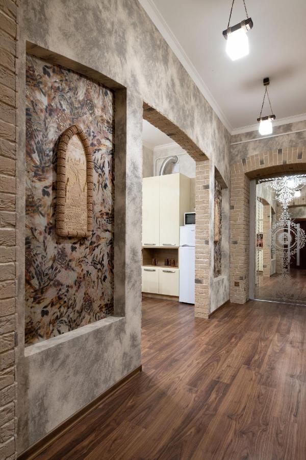 Historic apartment Sofia in the old town - B&B Leopoli