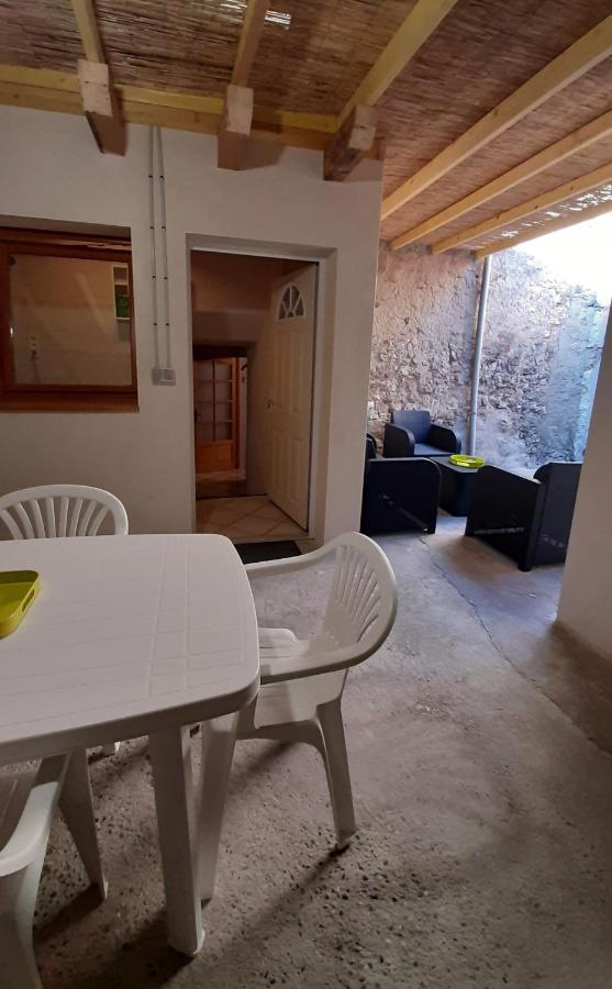 Petite maison de village située entre lacs, cascades et montagnes - Chambres d'hôtes Virieu-le-Grand