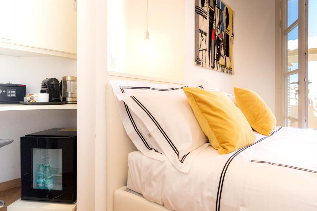 Double Room with Private Terrace