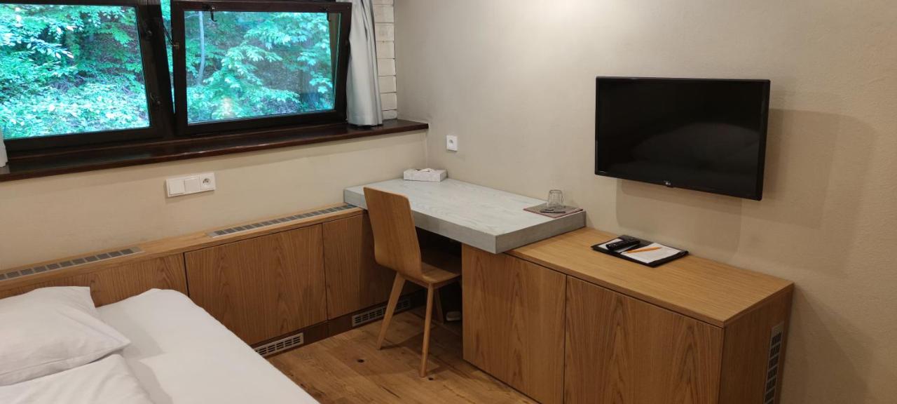 Koliba u Cerneho Medveda - Chambres d’hôtes Zlín