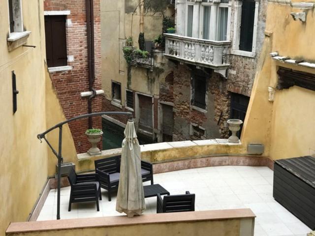 LUXURY APARTMENT San Marco Experience - B&B Venecia