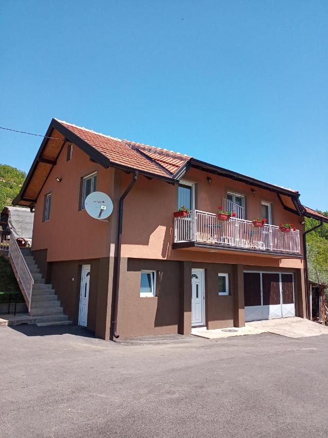 Apartmani Maksimović - Ferienwohnung