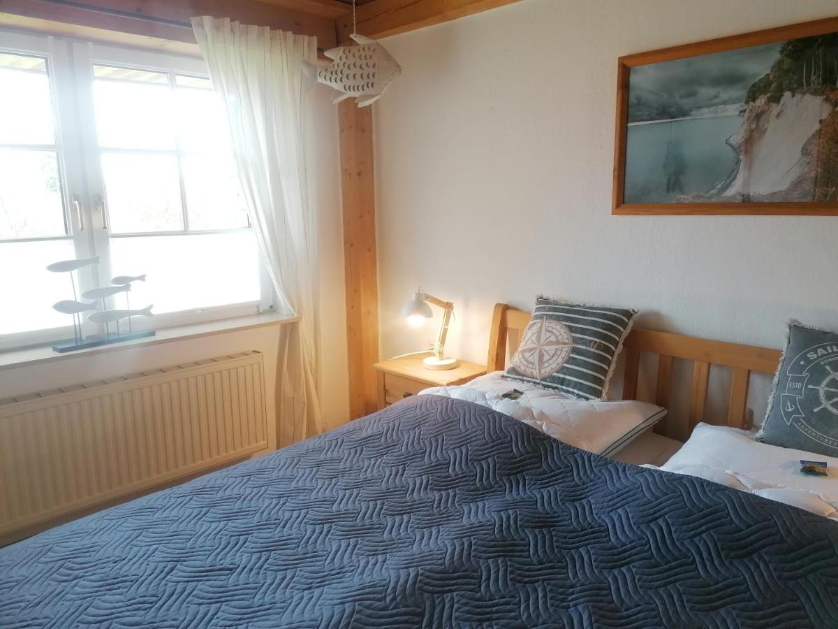 Boddenhus auf Rügen - Ferienwohnungen und Pension - B&B Rappin