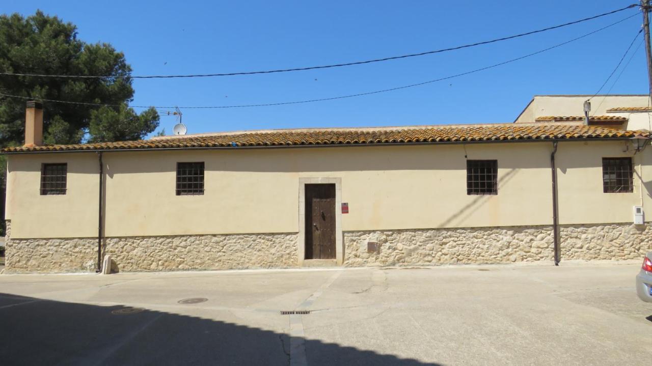 Can Lluna Rural House - B&B Avinyonet de Puigventós