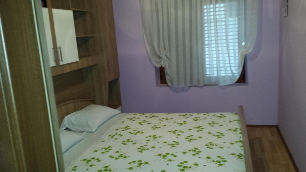 B&B Cres - Apartman Krivičić - Bed and Breakfast Cres