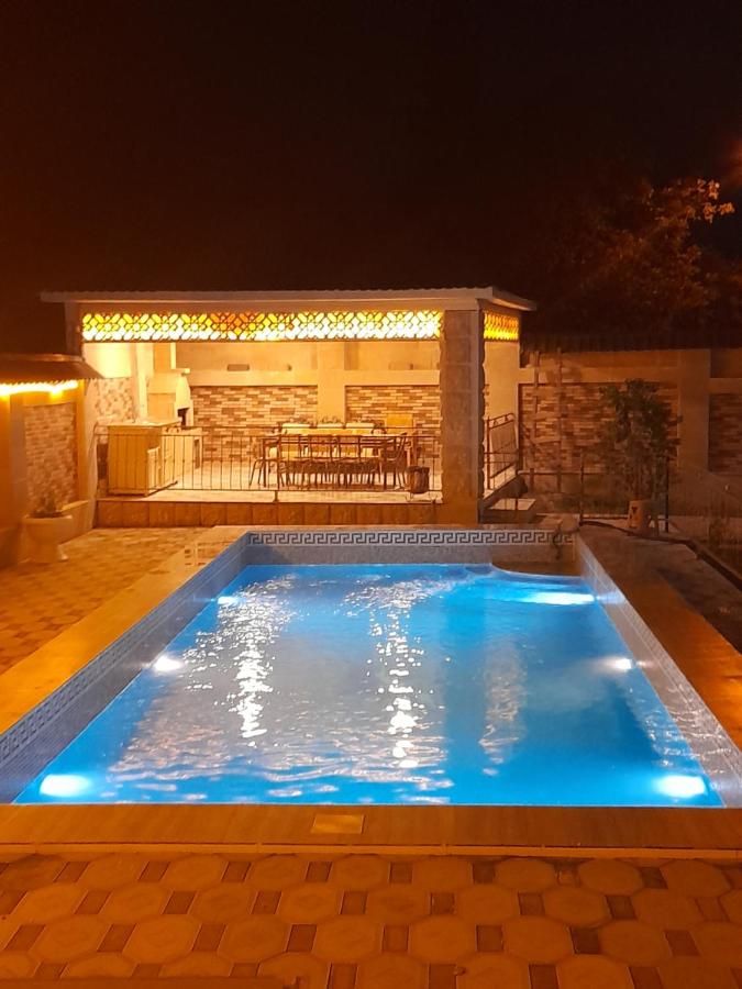 B&B Gabala - Raffles Villa with pool - Bed and Breakfast Gabala