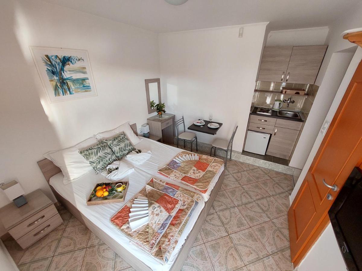 Studio met 1 Tweepersoonsbed of 2 Aparte Bedden en een Balkon met Uitzicht op Zee