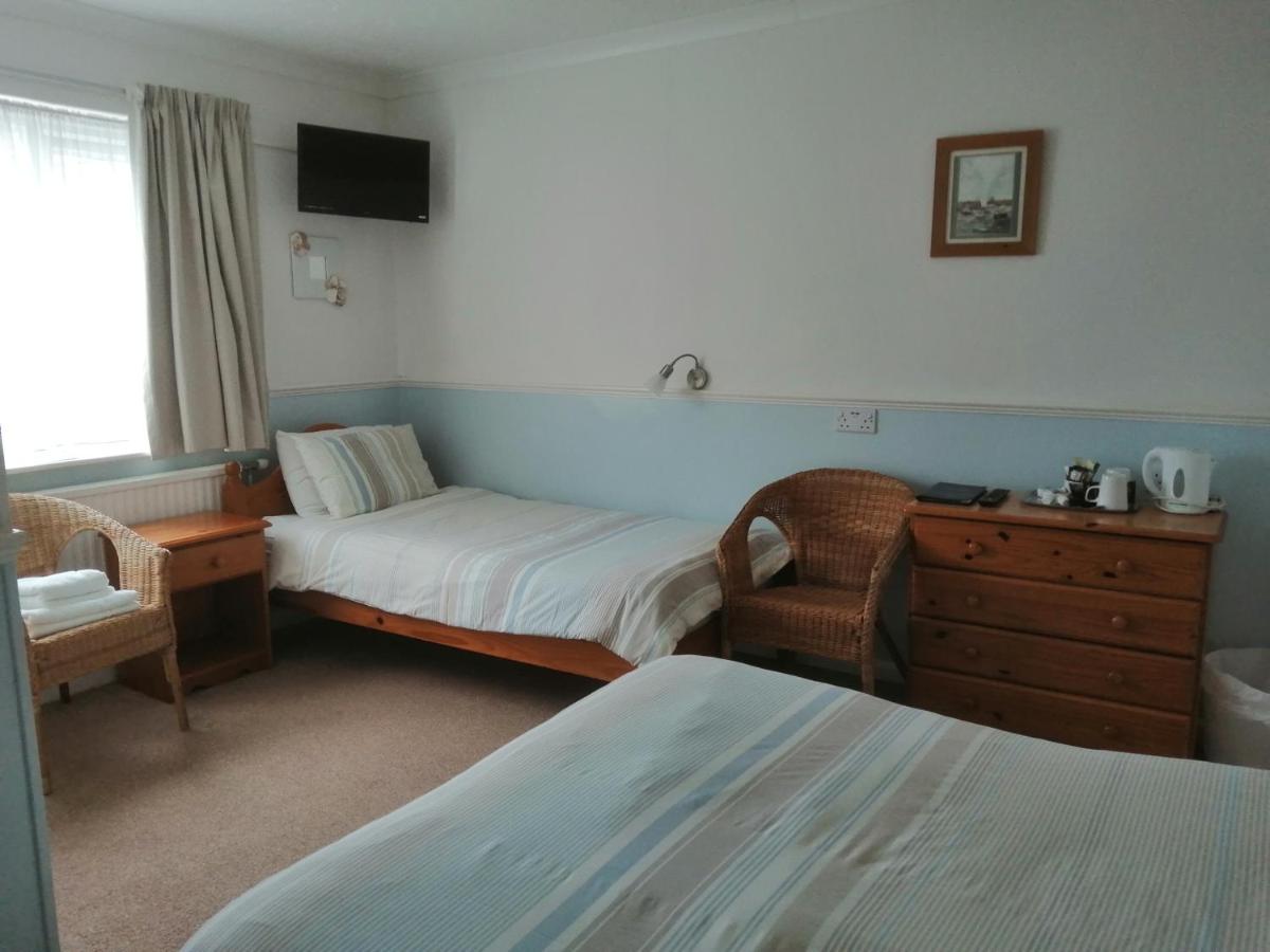 Chambre Familiale avec Douche 