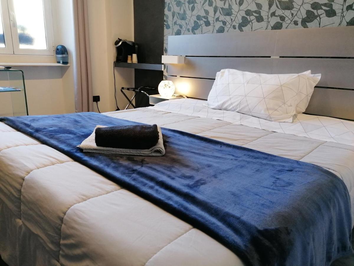 Double or Twin Room with Private Bathroom