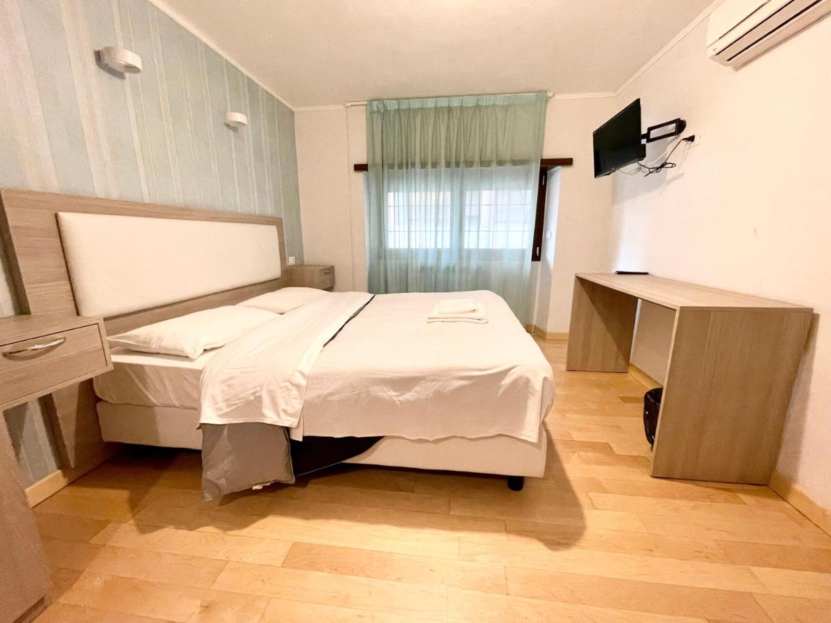 Double or Twin Room with Private Bathroom