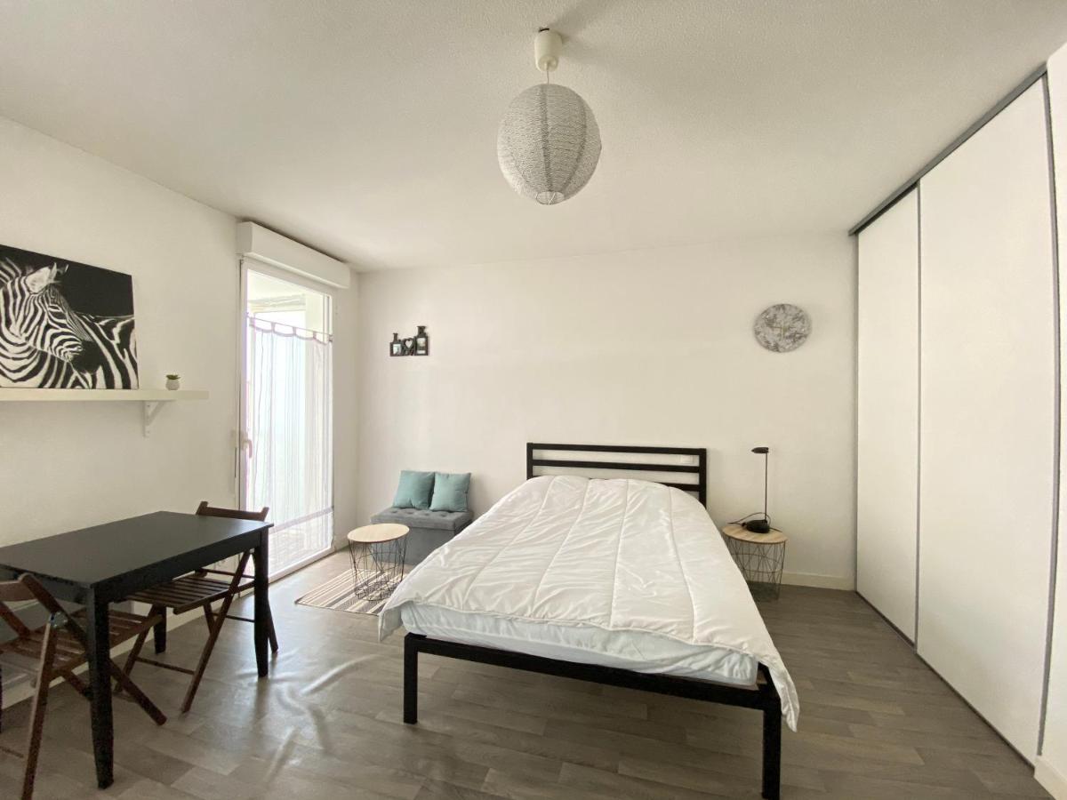 Joli studio avec terrasse près du vieux-port - B&B