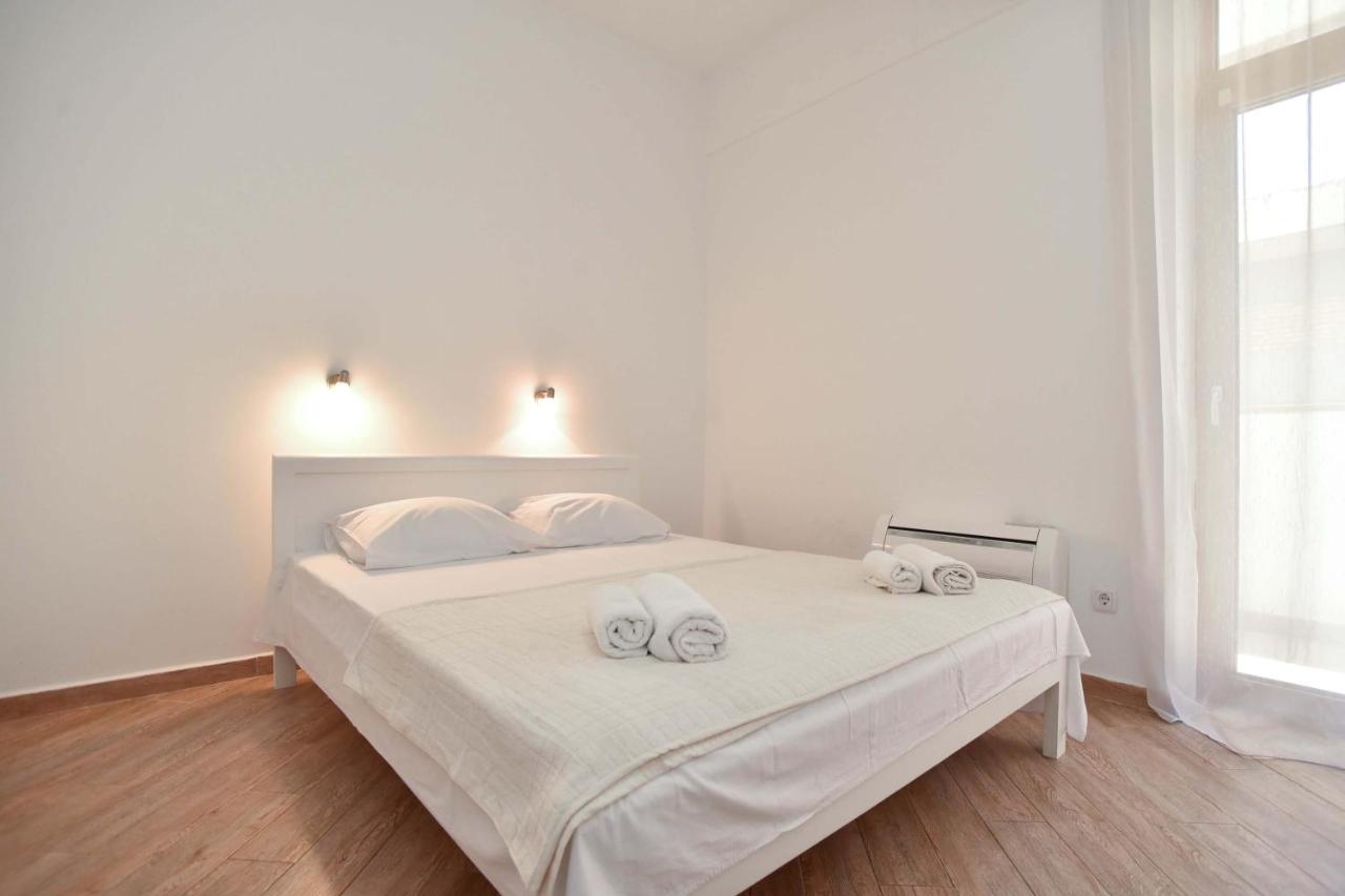 Two-Bedroom Apartment with Terrace and City View