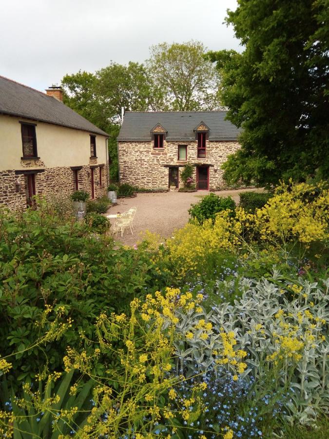 Gîte Le Logis de l'Etang de l'Aune - B&B Iffendic