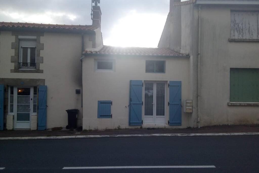 Idéal pour les amoureux de la pierre intérieure - B&B Palluau