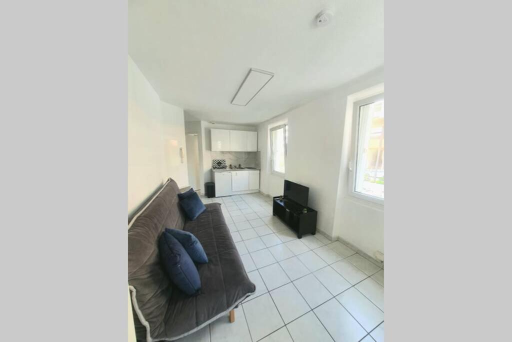 Grand studio Nice Centre - bord de mer - B&B