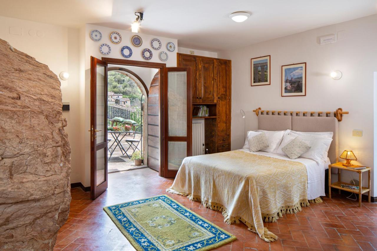 B&B Rasiglia - Residence Menotre - Bed and Breakfast Rasiglia