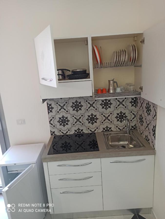 Deluxe Room (2 Adults + 1 Child)
