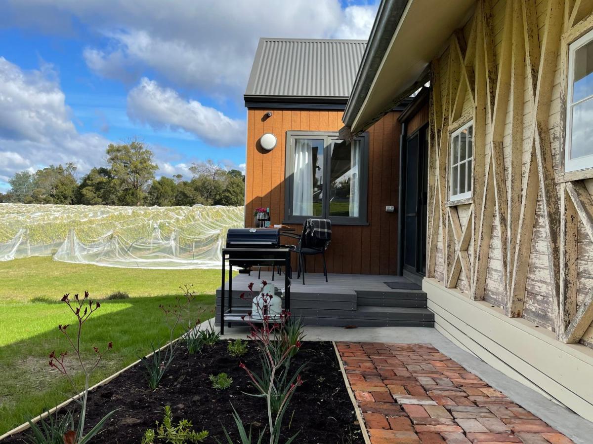 NEST- Luxury Vineyard Accommodation - Ferienwohnung