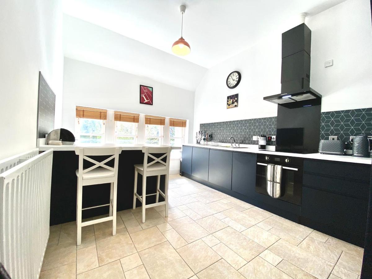 Serviced Accommodation Moray - Lesmurdie House - B&B