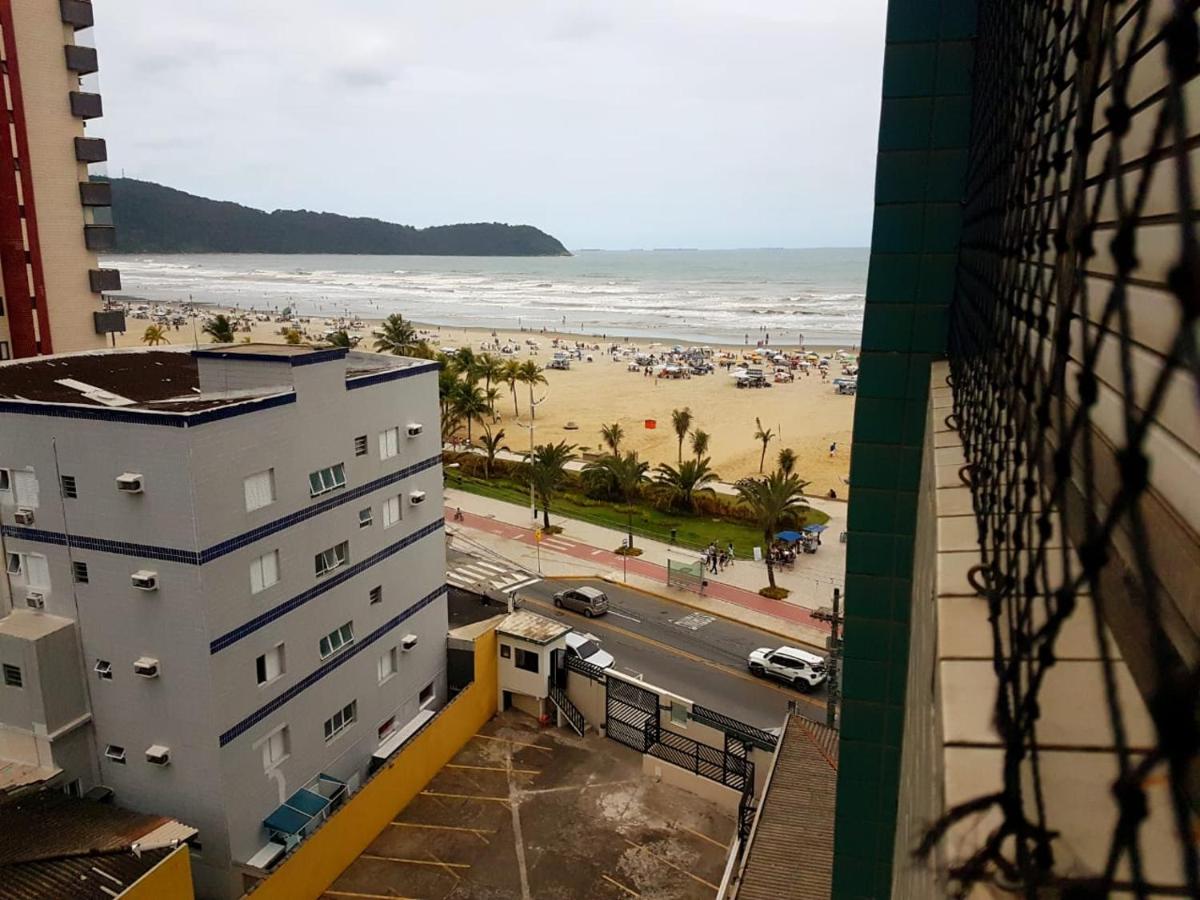Kitnet Guilhermina Frente Feirinha e Mar - B&B