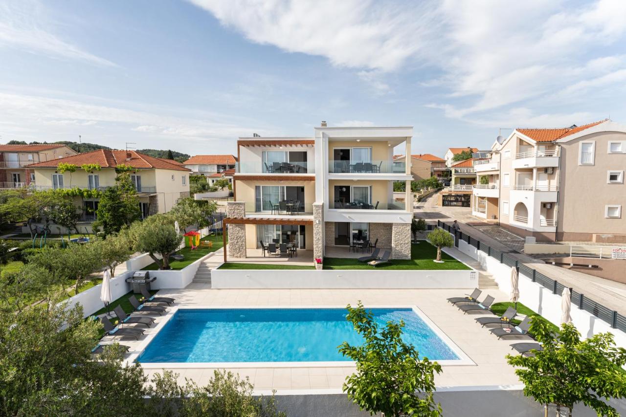 Villa Corcovado with Heated Pool - Ferienwohnung Vodice