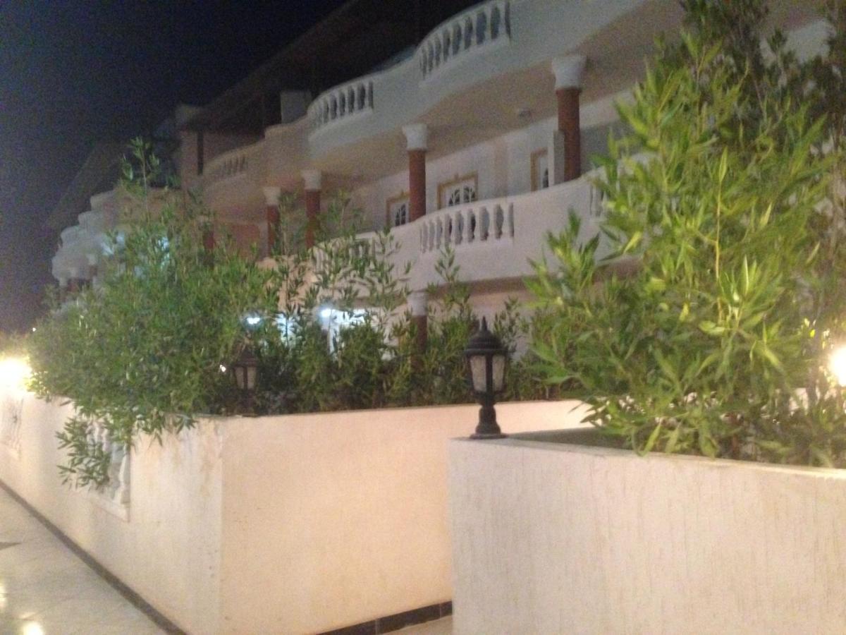 B&B El-Alamein - Two Bedroom Appartment With Roof, Misr El-Gadida Resort - Bed and Breakfast El-Alamein