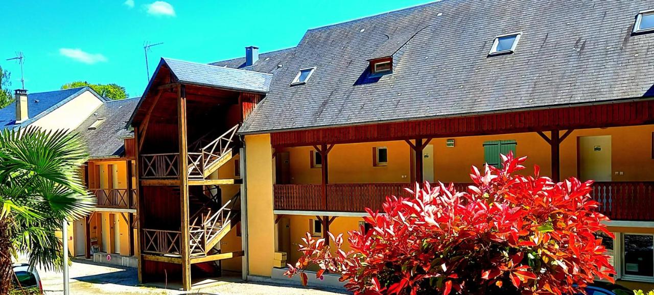 Studio très bien situé, belle vue, parking privé - Bed and Breakfast