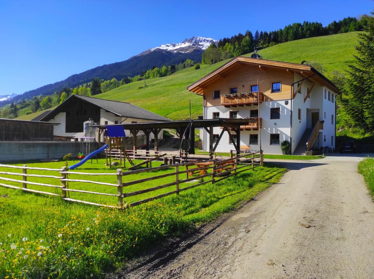 Nestlhof - Bed and Breakfast Sterzing