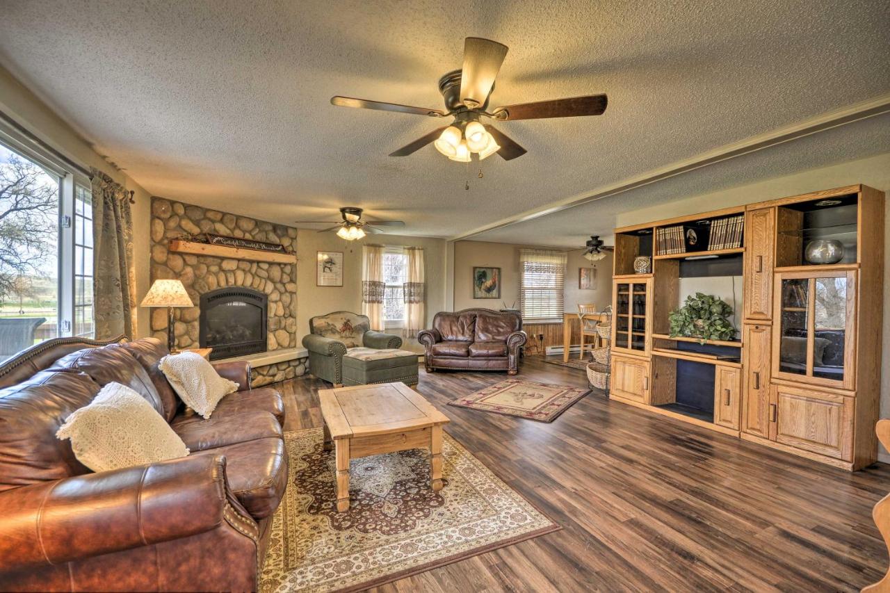 Cozy Cody House Less Than 10 Mi to Buffalo Bill Center! - Ferienwohnung Cody