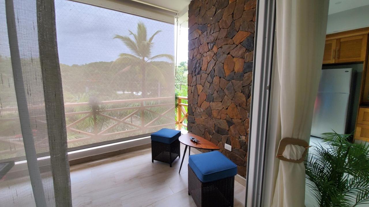 Apartment with Pool View 