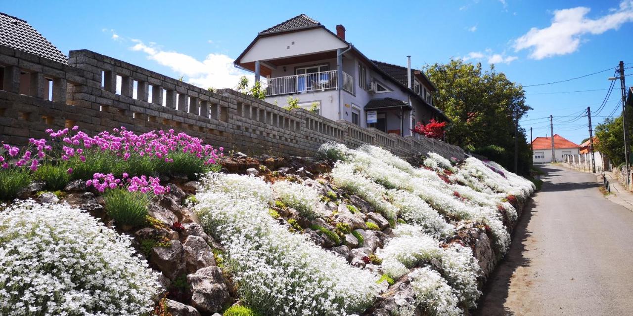 B&B Wieland - Szabó Vendégház - Bed and Breakfast Wieland